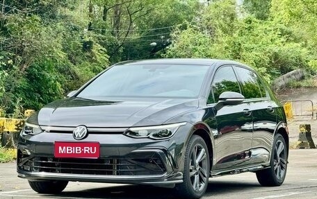 Volkswagen Golf VIII, 2023 год, 2 790 000 рублей, 1 фотография