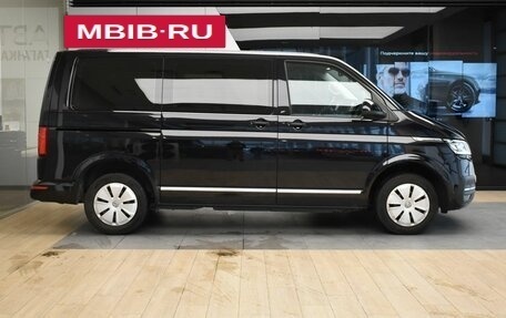 Volkswagen Caravelle T6 рестайлинг, 2020 год, 5 735 000 рублей, 4 фотография