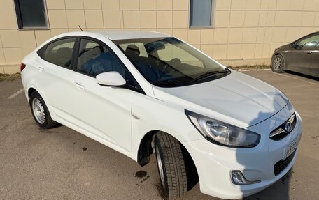 Hyundai Solaris II рестайлинг, 2011 год, 790 000 рублей, 4 фотография