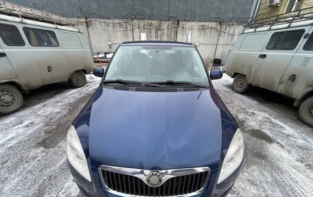 Skoda Fabia II, 2009 год, 550 000 рублей, 2 фотография