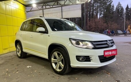 Volkswagen Tiguan I, 2016 год, 2 190 000 рублей, 3 фотография