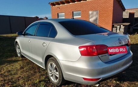 Volkswagen Jetta VI, 2012 год, 950 000 рублей, 4 фотография