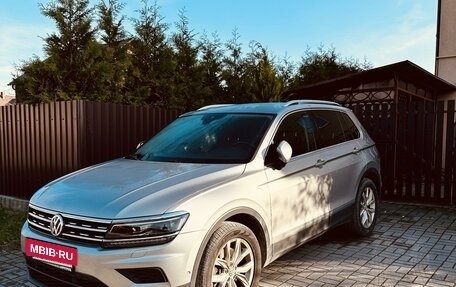 Volkswagen Tiguan II, 2020 год, 3 500 000 рублей, 2 фотография