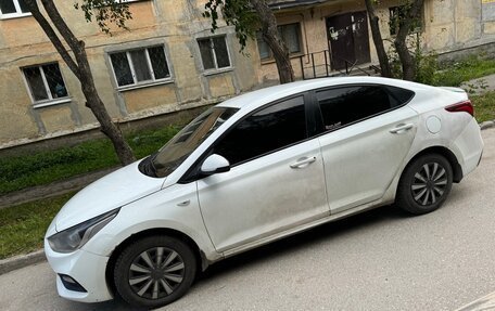 Hyundai Solaris II рестайлинг, 2017 год, 720 000 рублей, 5 фотография