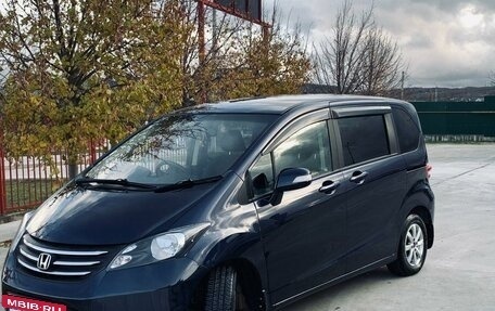 Honda Freed I, 2010 год, 1 150 000 рублей, 12 фотография