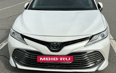 Toyota Camry, 2018 год, 2 952 000 рублей, 14 фотография