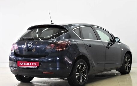 Opel Astra J, 2011 год, 601 000 рублей, 4 фотография