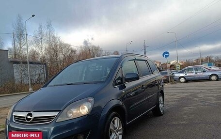 Opel Zafira B, 2011 год, 640 000 рублей, 2 фотография