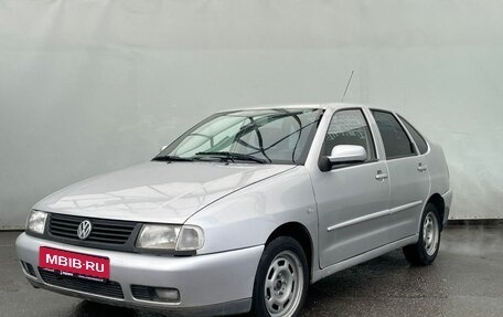 Volkswagen Polo III рестайлинг, 2001 год, 390 000 рублей, 1 фотография