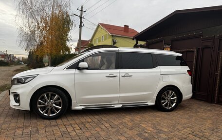 KIA Carnival III, 2019 год, 3 580 000 рублей, 5 фотография