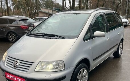 Volkswagen Sharan I рестайлинг, 2002 год, 480 000 рублей, 3 фотография