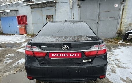 Toyota Camry, 2017 год, 2 400 000 рублей, 8 фотография