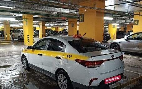 KIA Rio IV, 2018 год, 900 000 рублей, 7 фотография