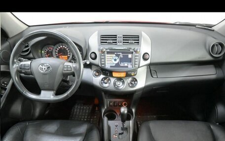 Toyota RAV4, 2011 год, 1 760 000 рублей, 21 фотография