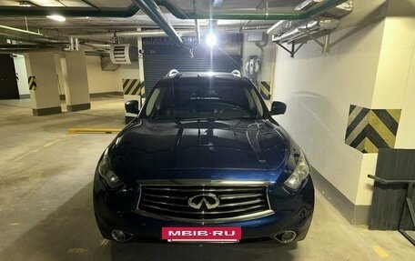 Infiniti QX70, 2013 год, 2 590 000 рублей, 4 фотография