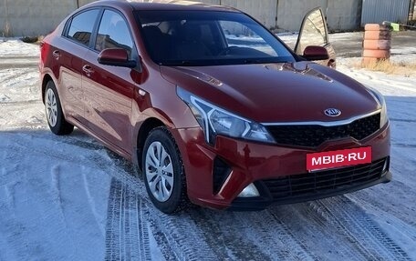 KIA Rio IV, 2021 год, 1 280 000 рублей, 4 фотография