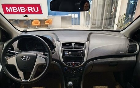 Hyundai Solaris II рестайлинг, 2012 год, 801 000 рублей, 17 фотография