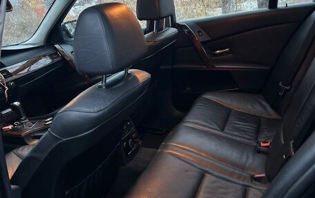 BMW 5 серия, 2007 год, 1 050 000 рублей, 11 фотография