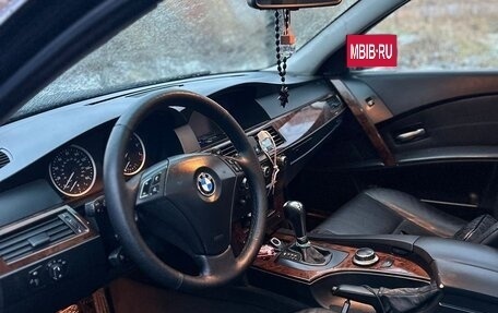 BMW 5 серия, 2007 год, 1 050 000 рублей, 12 фотография