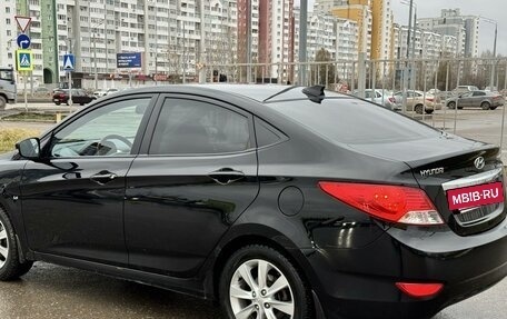 Hyundai Solaris II рестайлинг, 2012 год, 899 000 рублей, 4 фотография