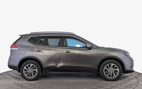 Nissan X-Trail, 2017 год, 1 990 000 рублей, 4 фотография