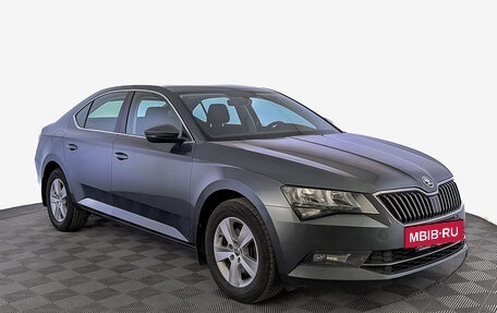 Skoda Superb III рестайлинг, 2018 год, 2 375 000 рублей, 3 фотография