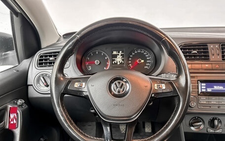 Volkswagen Polo VI (EU Market), 2018 год, 21 фотография