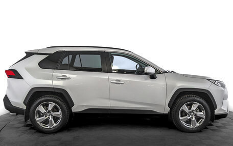 Toyota RAV4, 2021 год, 3 585 000 рублей, 4 фотография