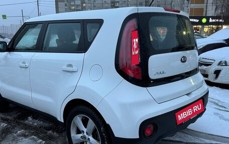 KIA Soul II рестайлинг, 2018 год, 1 790 000 рублей, 3 фотография