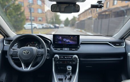 Toyota RAV4, 2024 год, 4 750 000 рублей, 14 фотография