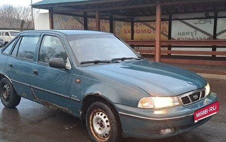 Daewoo Nexia I рестайлинг, 2003 год, 100 000 рублей, 2 фотография