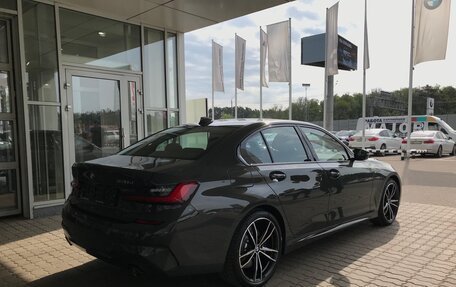 BMW 3 серия, 2019 год, 4 550 000 рублей, 3 фотография