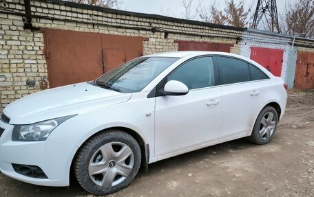 Chevrolet Cruze II, 2012 год, 835 000 рублей, 3 фотография