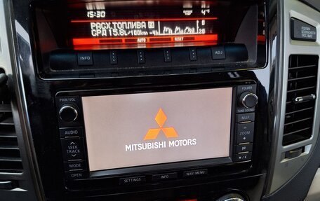 Mitsubishi Pajero IV, 2014 год, 2 750 000 рублей, 17 фотография