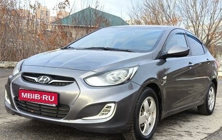 Hyundai Solaris II рестайлинг, 2012 год, 1 075 000 рублей, 1 фотография