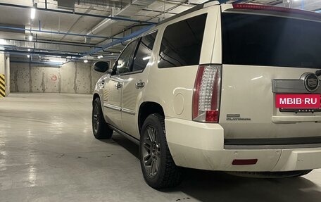 Cadillac Escalade III, 2010 год, 2 400 000 рублей, 5 фотография