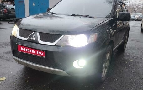 Mitsubishi Outlander III рестайлинг 3, 2008 год, 900 000 рублей, 1 фотография