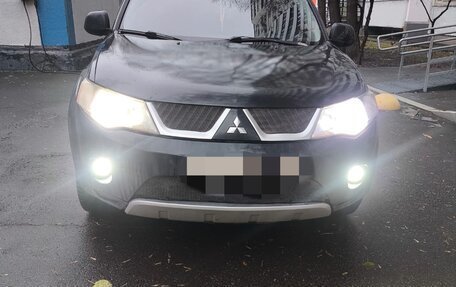 Mitsubishi Outlander III рестайлинг 3, 2008 год, 900 000 рублей, 4 фотография