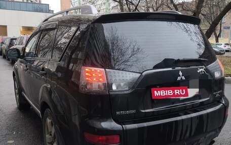 Mitsubishi Outlander III рестайлинг 3, 2008 год, 900 000 рублей, 5 фотография