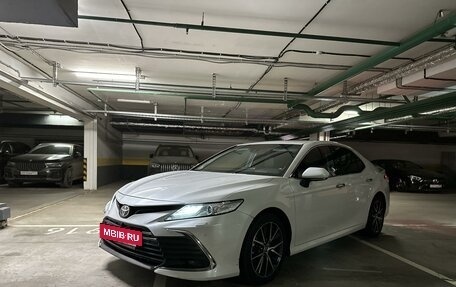 Toyota Camry, 2021 год, 3 485 000 рублей, 9 фотография