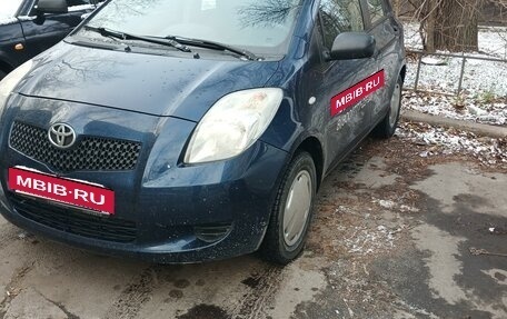 Toyota Yaris III рестайлинг, 2008 год, 430 000 рублей, 3 фотография