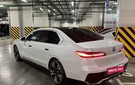 BMW 7 серия, 2022 год, 14 200 000 рублей, 6 фотография