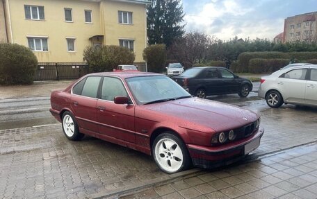 BMW 5 серия, 1988 год, 310 000 рублей, 1 фотография