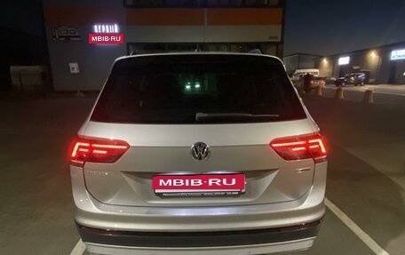 Volkswagen Tiguan II, 2019 год, 2 360 000 рублей, 4 фотография