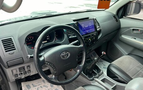 Toyota Hilux VII, 2010 год, 2 599 000 рублей, 11 фотография