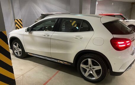 Mercedes-Benz GLA, 2018 год, 2 000 000 рублей, 10 фотография