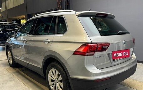 Volkswagen Tiguan II, 2018 год, 2 369 000 рублей, 4 фотография