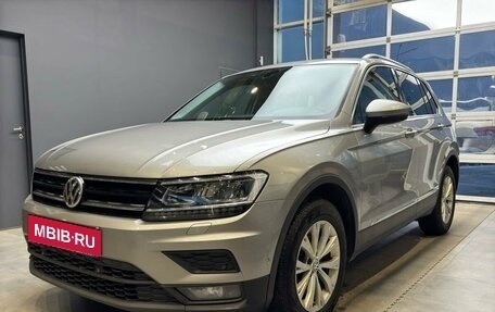 Volkswagen Tiguan II, 2018 год, 2 369 000 рублей, 3 фотография