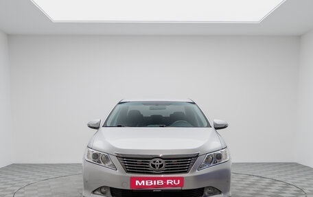 Toyota Camry, 2012 год, 1 370 000 рублей, 2 фотография