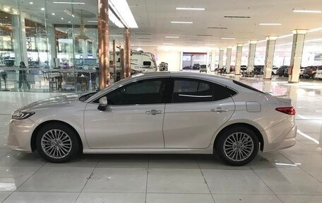 Toyota Camry, 2024 год, 3 600 000 рублей, 6 фотография